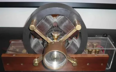 Teslin generator naizmjenične električne energije