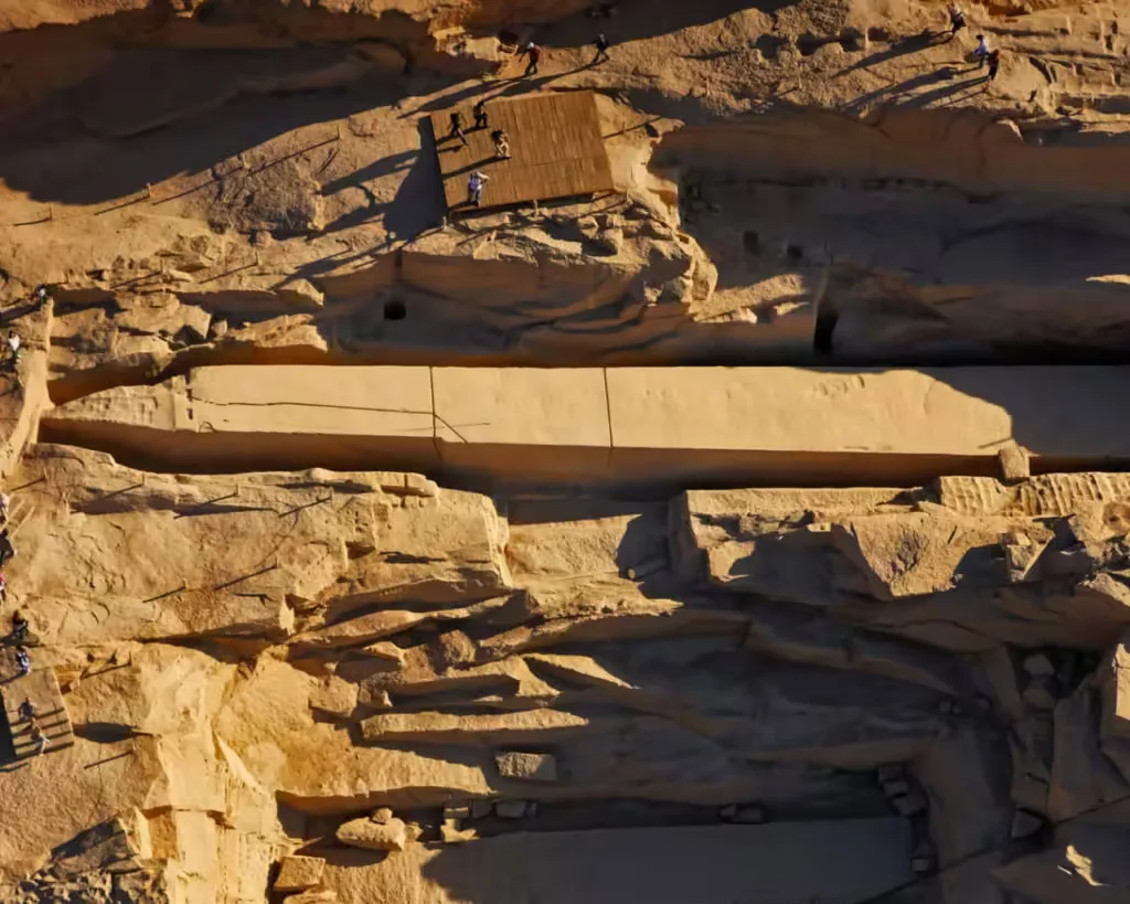 Obelisk asuan